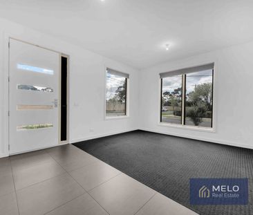 Luxurious Corner townhouse - Photo 5