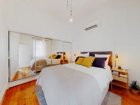 2 Bed, 1 Bath - Photo 4