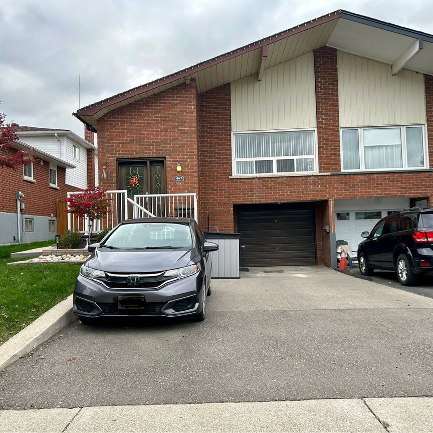 For Lease - 467 Fendalton Street, Mississauga, Ontario - Photo 1