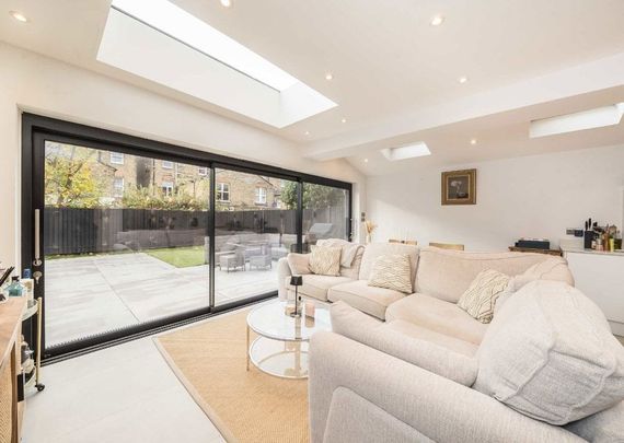 Thornton Avenue, SW2 4BD, London - Photo 1