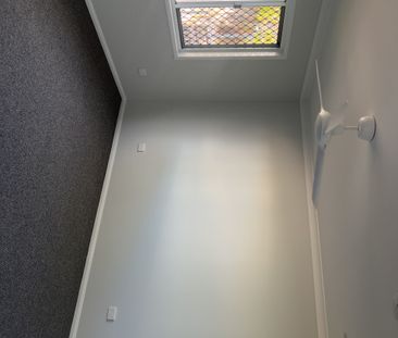 Modern Coastal Living – Just Steps from the Beach - Photo 6