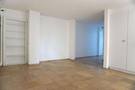 For rent 4.5 room apartment - net living area of 130 m2 - Neighborhood - Foto 5