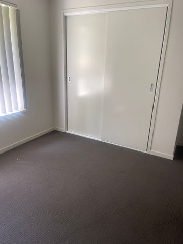 Upper Coomera - Photo 3