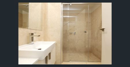 Two bedroom apartment, unit, townhouse & warehouse - Photo 4