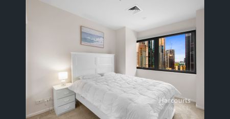 Light, Bright & Spacious Two Bedroom Apartment - Furnished! - Photo 2
