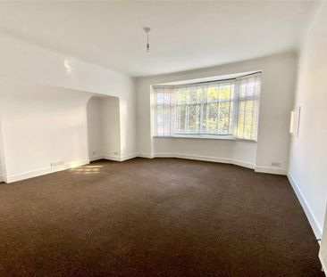 Bath Road, Worthing - Photo 1