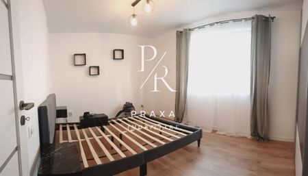 Apartament 2 camere , 45 mp+balcon +gradina , mobilat+parcare, Floresti ! - Photo 3