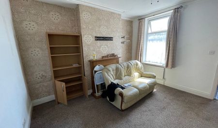 4 Bedroom House to Rent - Page Hall Road, Sheffield, S4 - Photo 4