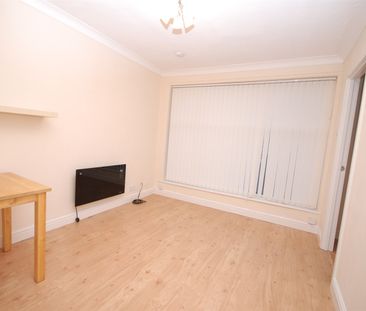 1 bed apartment to rent in Belsay Gardens, Gosforth, NE3 - Photo 4