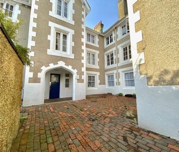 The Friary, Marmion Road - Photo 3