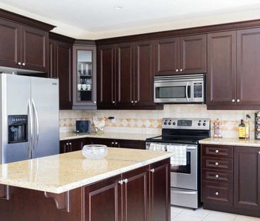 For Lease - 2168 Colonel William Parkway, Oakville, Ontario - Photo 4