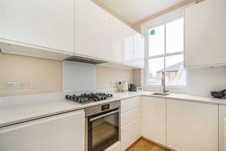 3 bedroom flat to rent - Photo 3