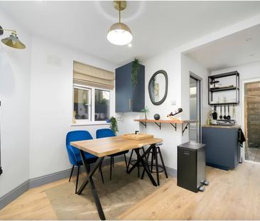 1 Bed Flat, Kimble Road, SW19 - Photo 6