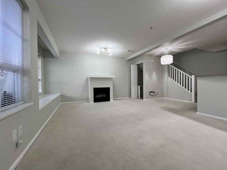 7088 17th Avenue town house — Burnaby, BC (2-Bedroom) - 2 Bedroom - Photo 4