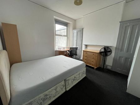 St Judes, Plymouth - Photo 5