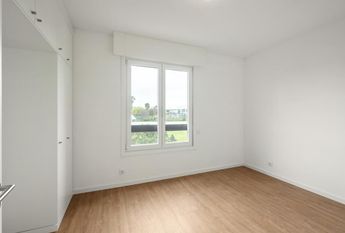 4 Bedroom Apartment with parking, Alto da Barra, Oeiras