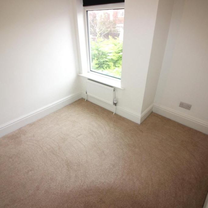 3 bedroom flat to rent - Photo 1