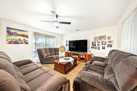 The Perfect Family Home - Photo 2