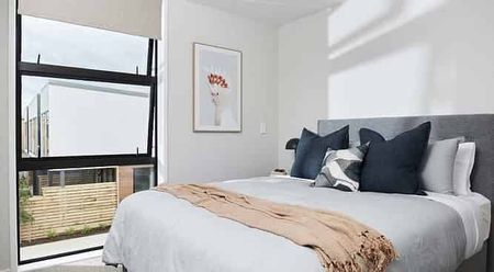 Move in before New Year, and get a weeks FREE rent - Photo 4