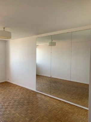 Appartement 3 pièces 63m2 MARSEILLE 7EME 1 098 euros - Photo 1