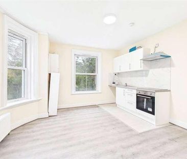 Newbury House, Andover Road, Newbury, Berkshire, RG14 - Photo 1