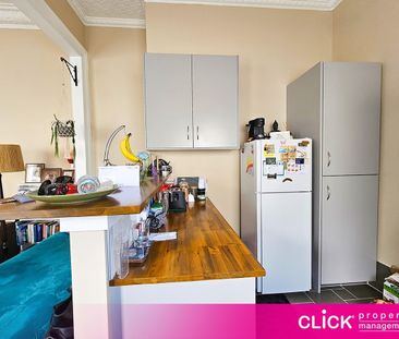 Convenient One-Bedroom Living in St Kilda - Photo 5