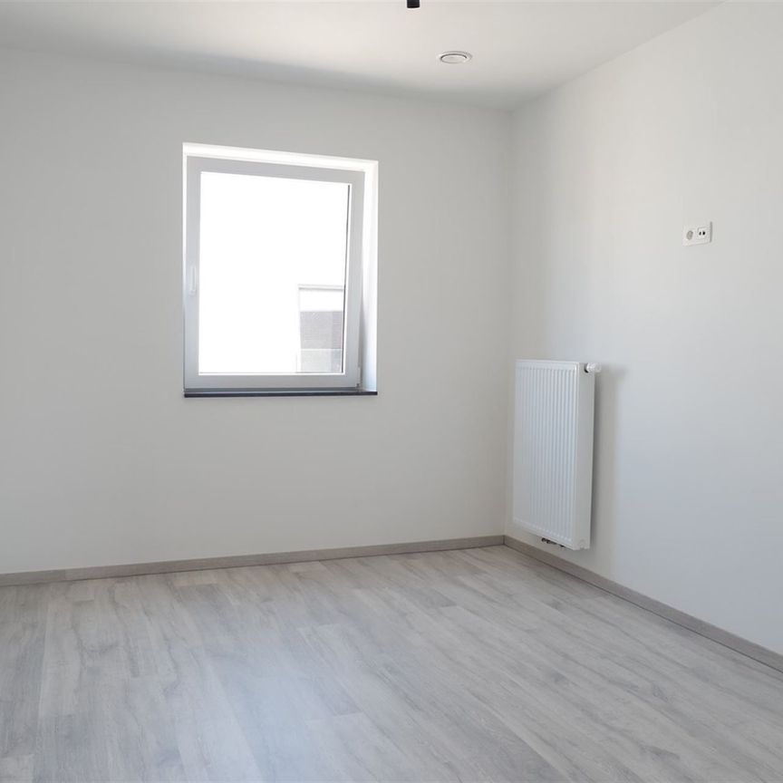 Aangename nieuwbouw woning nabij centrum Deerlijk - Photo 1