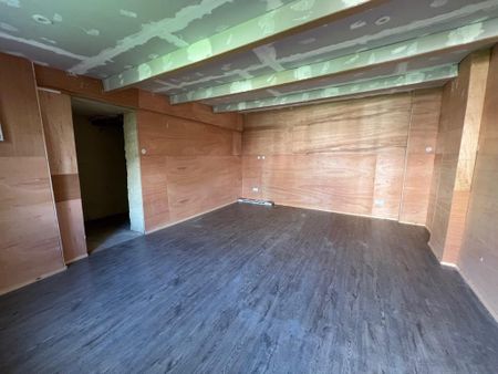 4 bedroom end of terrace house to rent - Photo 5
