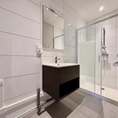 APPARTEMENT T1 A LOUER A ROANNE - RUE PASTEUR - Photo 3