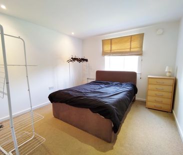 Waterside Gardens, Bolton - Photo 2