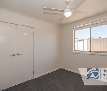 4 BEDROOM FAMILY HOME - Photo 4