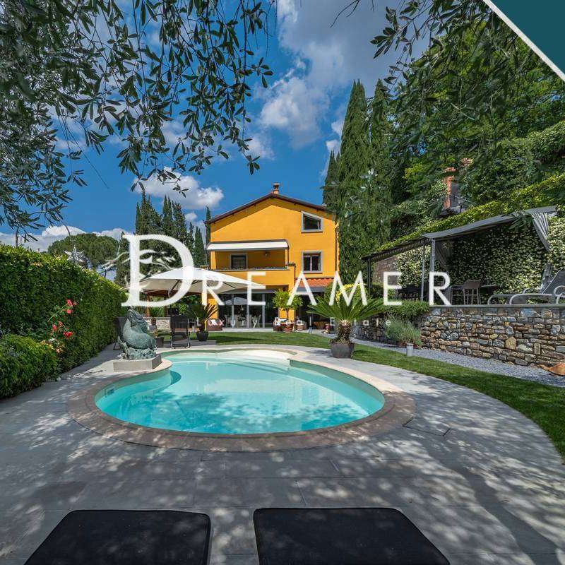 Exclusive Villa with Pool and Panoramic View in Piazzale Michelangelo - Photo 1