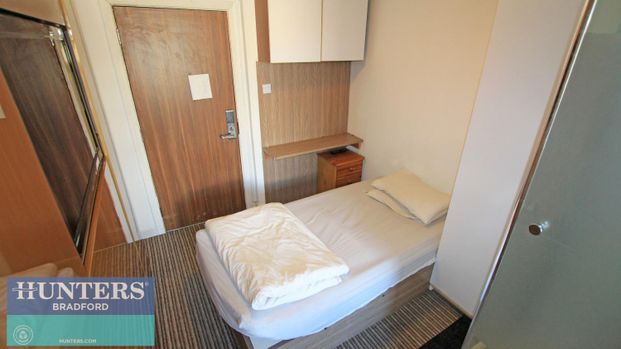 1 bedroom Flat To Let - Photo 1