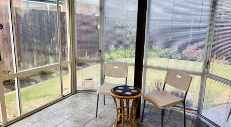 Fully Furnished Immaculate Rear Townhouse! - Photo 4