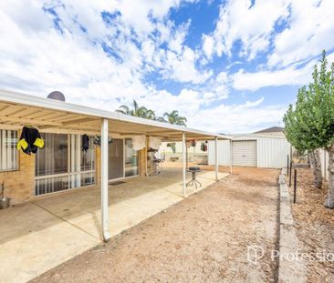 SPACIOUS FAMILY HOME IN CENTRAL EATON LOCATION - Photo 6