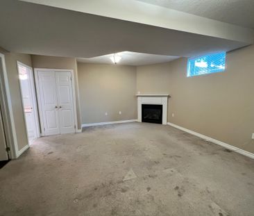 For Lease - 209 Dunsmore Lane Unit# Lower, Barrie, Ontario - Photo 6