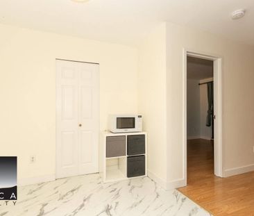 305-365 Ginger Drive, New Westminster - Photo 2