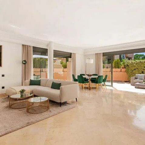 Alquiler de piso en Avenida del Prado - Foto 1