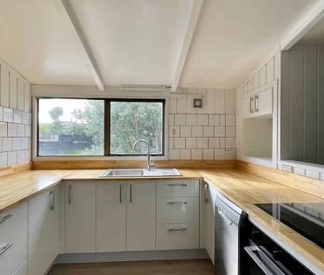 4 Bedroom Home - Photo 2