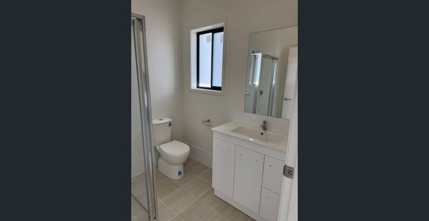 Brand New 3+1 bedroom house for rent in Farley - Photo 1