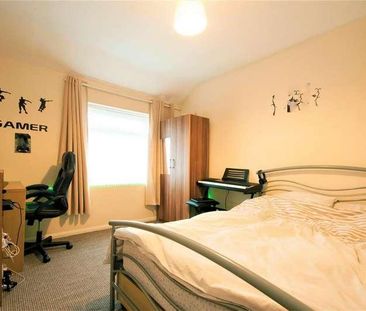 Ripley Close, Langley, Berkshire, SL3 - Photo 3