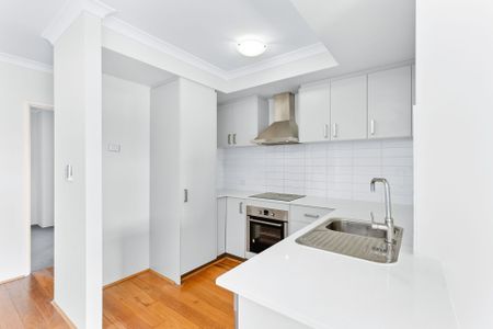 Charming 2-Bedroom Unit in Rivervale with Private Courtyard&excl; - Photo 2