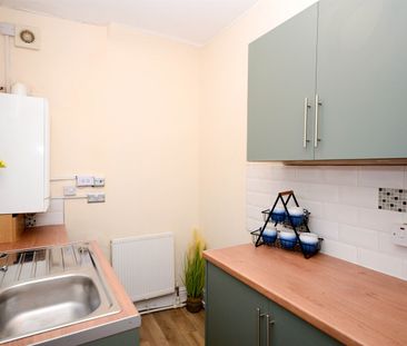 2 bed flat to rent in Leighton Street, South Shields, NE33 - Photo 1