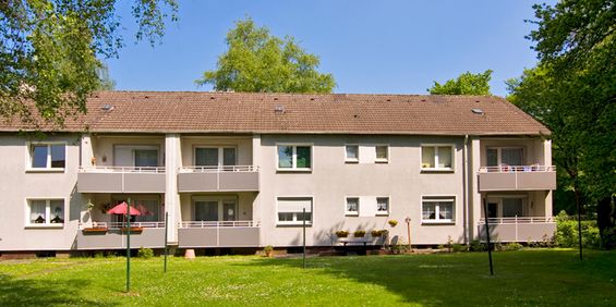 Demnächst für Sie Bezugsfertige 2,5 Zimmer mit modernem Duschbad und Balkon - Photo 3