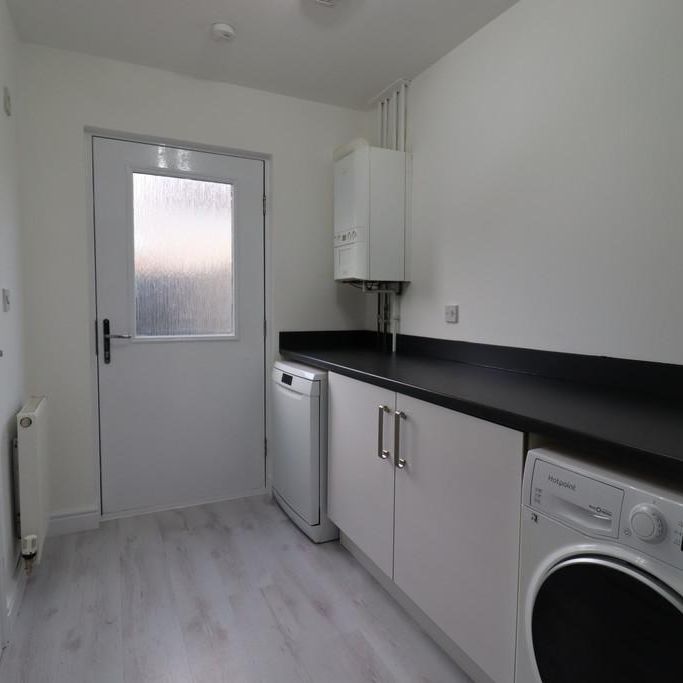 2 bedroom terraced house to rent - Photo 1