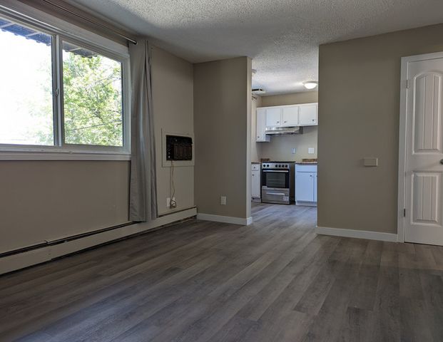 Edgar Estates | 1906 22 street West, Saskatoon - Photo 1