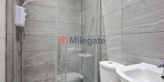 1 bedroom in a flat share to rent - Photo 3