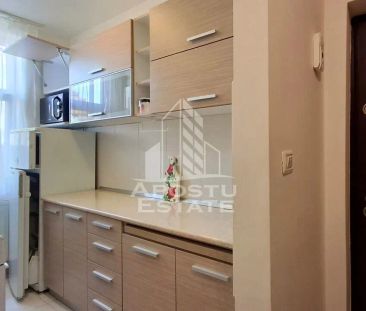 Apartament 1 camera,Decomandat,38 mp, mobilat - Fotografie 4
