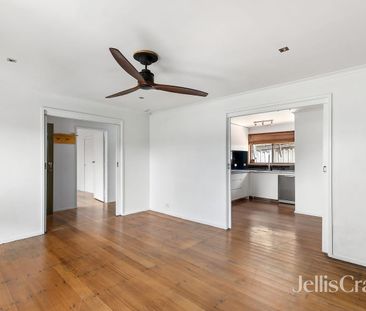 In the Heart of Heidelberg - Photo 2