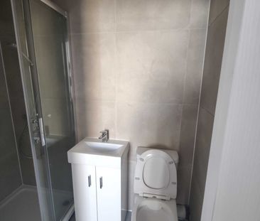 Price £900 pcm - Available 03/11/2025 - Furnished - Photo 1